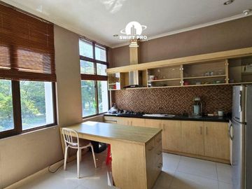 Double Side Ruko di lokasi premium BSD siap huni dan semi furnish