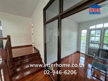 Two-story detached house, 69.6 sq.wah, Maneerin Ratana Thibet Village, near Big C Tha Iit, near Lotus North Ratchaphruek, Soi Tha Iit-Saimai, Ratana T