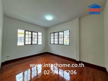 Two-story detached house, 69.6 sq.wah, Maneerin Ratana Thibet Village, near Big C Tha Iit, near Lotus North Ratchaphruek, Soi Tha Iit-Saimai, Ratana T