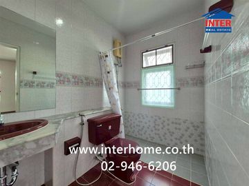 Two-story detached house, 69.6 sq.wah, Maneerin Ratana Thibet Village, near Big C Tha Iit, near Lotus North Ratchaphruek, Soi Tha Iit-Saimai, Ratana T