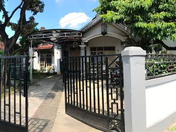 DIJUAL Rumah Petemon SBY Barat - Bangunan 1 Lantai, Bonus Sumur