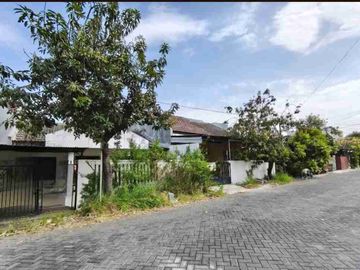 jual cepat rumah hitung tanah saja Kutisari Indah