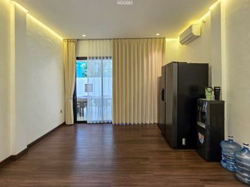 Kebayoran Baru 469m² SHM Row Lebar Siap Huni 5+2KT, 27M Nego
