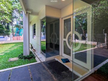 Kebayoran Baru 469m² SHM Row Lebar Siap Huni 5+2KT, 27M Nego