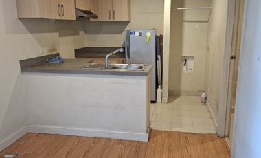 FOR SALE: Semi-Furnished Condo in The Grove by Rockwell | Motivated Seller | ₱9.5M