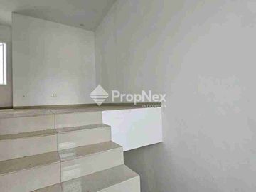 Rumah Cantik Villa Bukit Indah 2Lt