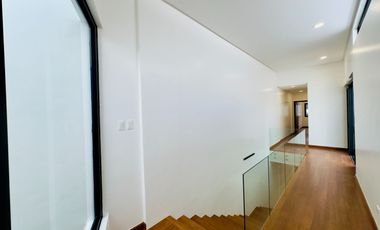 5 Bedroom Brand New 3Storey Triplex Townhouse for Sale in Teachers Village, Quezon City
