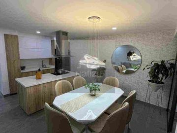 Casa en urbanización cerrada con 4 habitaciones