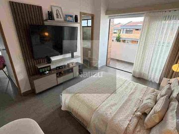 Casa en urbanización cerrada con 4 habitaciones