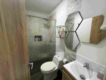 Casa en urbanización cerrada con 4 habitaciones