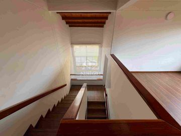 Casa Unifamiliar en Urbanización cerrada con un hermoso jardín