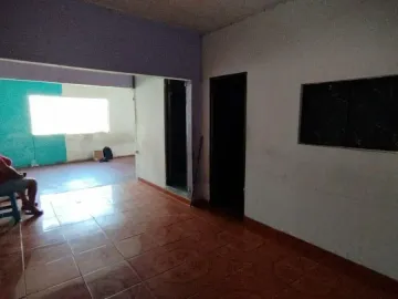 ¡Excelente Oportunidad en Zona Comercial!