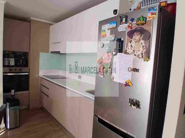 Arriendo departamento amoblado seminuevo 2 dormitorios, 2 baños.