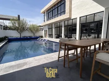 Casa de Lujo en venta en Zibatá | Cocina Premium, 4 Recámaras, Amenidades con cine y cancha de padel