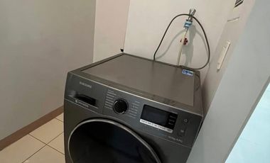 3 BEDROOM WITH PARKING CORNER UNIT IN TWO SERENDRA, BGC, Taguig, Near High Street, SM, Market Market