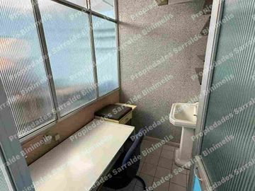 Se arrienda oficina en Huerfanos 786