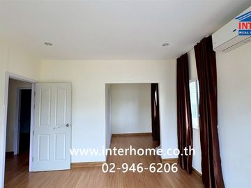 Two-story detached house, 45.4 sq.wah, Passorn Pride Pinklao Wongwaen Village, Soi Wat Som Kliang, Kanchanaphisek Road, Borommaratchachonnani Road, Ba