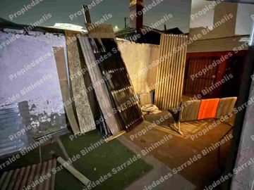 se srrienda casa en V centenario