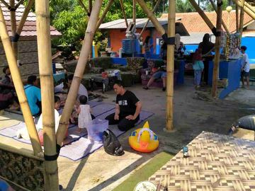 Jual Rumah + kolam Renang  Ujung Berung