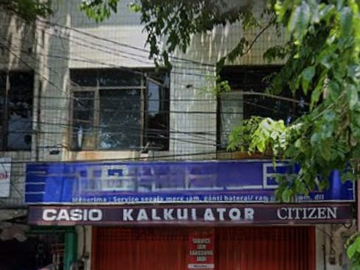 Disewakan Ruko 3 Lantai Lokasi Strategis di Pucang