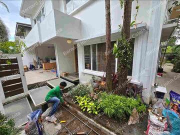 Renovated House and lot Magallanes Village for sale