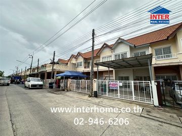 Two-story townhome, 26.1 sq.wa., Pornthaweewat 3 Village, Khlong Luang Road, Rangsit-Nakhon Nayok Road, Khlong Luang, Pathum Thani.