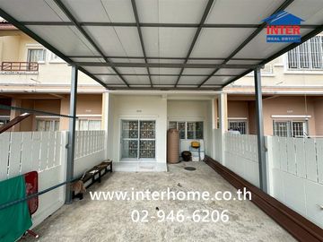 Two-story townhome, 26.1 sq.wa., Pornthaweewat 3 Village, Khlong Luang Road, Rangsit-Nakhon Nayok Road, Khlong Luang, Pathum Thani.