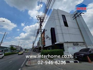 4.5-story commercial building, 43 sq.wa. (approx. 192 sq.m.), near Sahakorn Serithai Village, opposite Toyota Bus Serithai Branch, Serithai Road, Buen