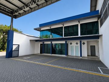 DIJUAL/DISEWAKAN GUDANG SIAP PAKAI, NO BANJIR, ZONA INDUSTRI,LOKASI GREGES JAYA, SELANGKAH KE EXIT TOL TANDES