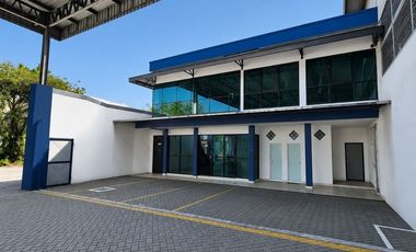 DIJUAL/DISEWAKAN GUDANG SIAP PAKAI, NO BANJIR, ZONA INDUSTRI,LOKASI GREGES JAYA, SELANGKAH KE EXIT TOL TANDES