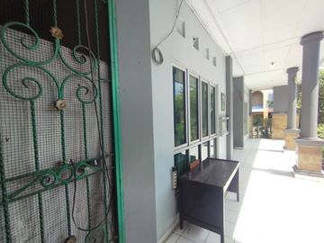 Gedung Komersil Ekslusif Lokasi Strategis di Medan Satria Bekasi