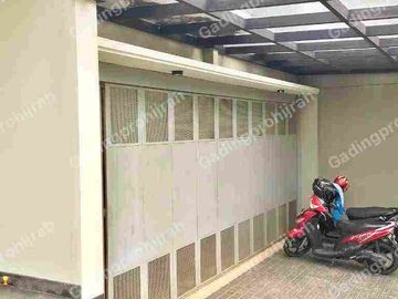 Dijual/Sewa Rumah Daerah Strategis Di Gatot Subroto