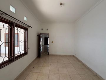 Dijual Rumah 1 Lantai SHM Hadap Selatan Di Melati Mas Residence