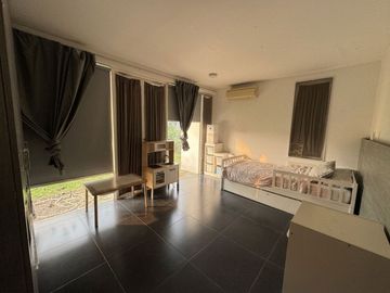 CROWN PHG, Gading Serpong, Semi Country!