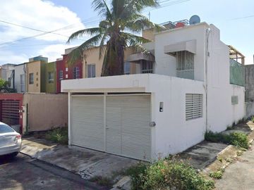 CASA ADJUDICADA DE RECUPERACIÓN BANCARIA EN VENTA EN NONTE REAL, CANCÚN