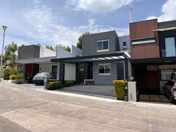 Casa en Venta Fracc. Paseo del Parque Tres Marías | 4 Recámaras | Terraza con Asador | Equipada Completa ✨
