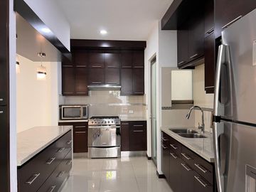 Casa en Venta Fracc. Paseo del Parque Tres Marías | 4 Recámaras | Terraza con Asador | Equipada Completa ✨