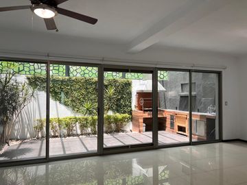 Casa en Venta Fracc. Paseo del Parque Tres Marías | 4 Recámaras | Terraza con Asador | Equipada Completa ✨