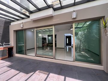 Casa en Venta Fracc. Paseo del Parque Tres Marías | 4 Recámaras | Terraza con Asador | Equipada Completa ✨