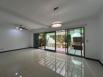 Casa en Venta Fracc. Paseo del Parque Tres Marías | 4 Recámaras | Terraza con Asador | Equipada Completa ✨