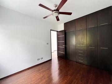 Casa en Venta Fracc. Paseo del Parque Tres Marías | 4 Recámaras | Terraza con Asador | Equipada Completa ✨