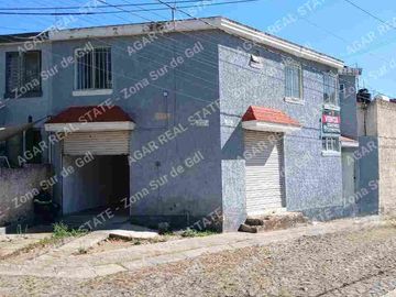 local comercial, con departamento en coto
