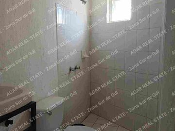 local comercial, con departamento en coto