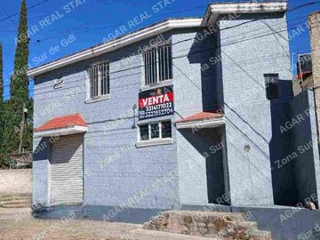local comercial, con departamento en coto