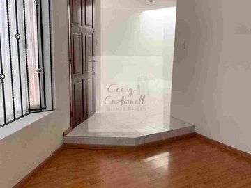 CASA EN RENTA PARQUE ESMERALDA