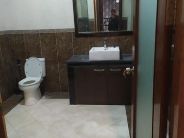 Dijual Rumah 2 Lantai Nyaman Siap Huni Minimalis Lokasi di Batununggal Bandung