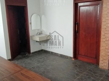 Dijual Rumah dan Bangunan di Cilandak Barat, Jakarta Selatan