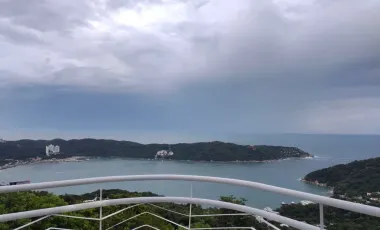 DEPARTAMENTO EN VENTA EN ACAPULCO CON VISTA AL MAR Y ALBERCA