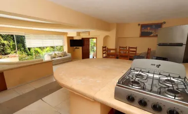 DEPARTAMENTO EN VENTA EN ACAPULCO CON VISTA AL MAR Y ALBERCA