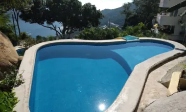 DEPARTAMENTO EN VENTA EN ACAPULCO CON VISTA AL MAR Y ALBERCA